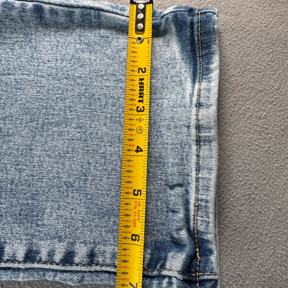 Womens Light Wash Levis Jeans 314 Shaping Straight Size 28 By 30 Preowned - Picture 3 of 9